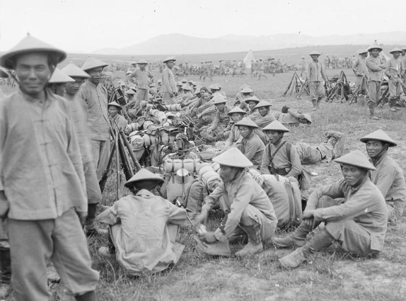 Front_Balkans_French_Indo-Chinese_marine_infantry_rest_in_a_military_camp_near_Salonika_May_1916